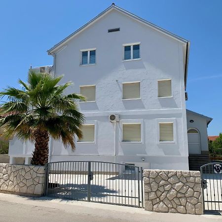 Apartments Janko Pakoštane Exterior foto