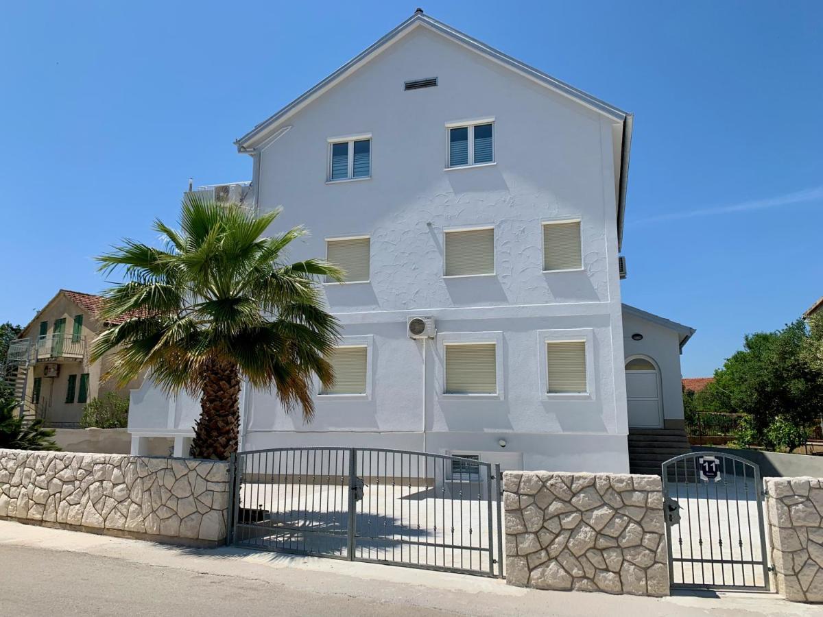 Apartments Janko Pakoštane Exterior foto