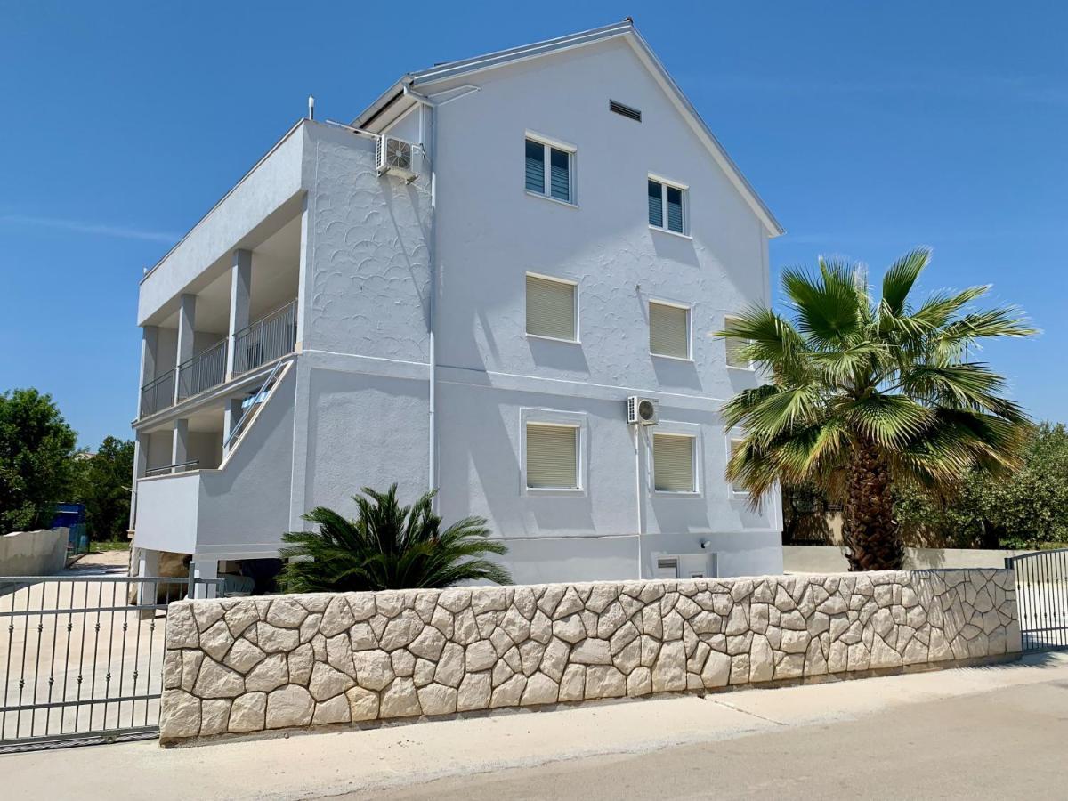 Apartments Janko Pakoštane Exterior foto